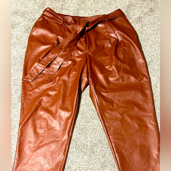 Express paperbag pants - Picture 1 of 4